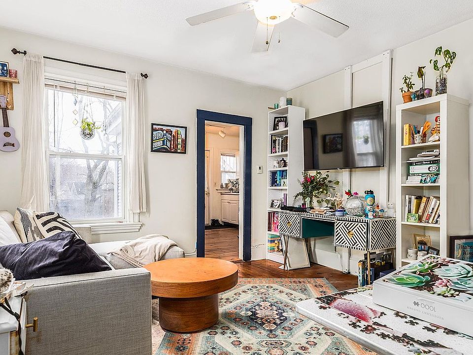 Living Room. Door goes to Kitchen