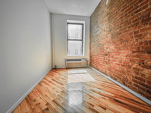 5th image of 132 E 7th St APT 4
