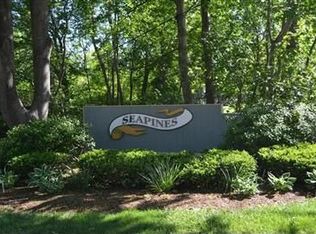 8 Landing Ln, Brewster, MA 02631