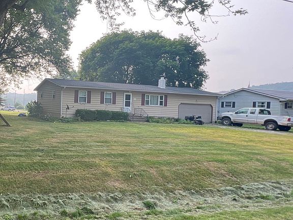 2nd image of 232 Darla Dr NE