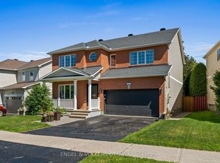 49 Kittiwake Dr, Ottawa, ON K2S1Z8