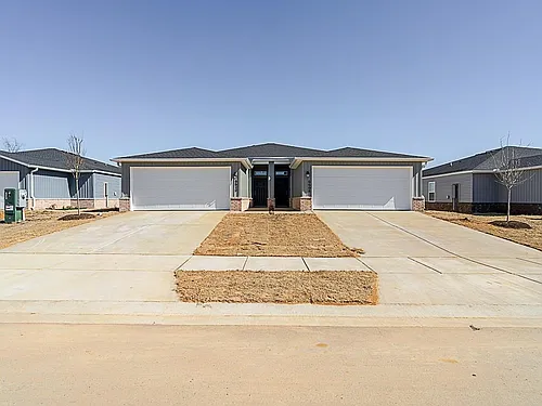 6610 NW Altus St Photo 1