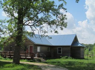 2932 Bluffton Rd, Decorah, IA 52101