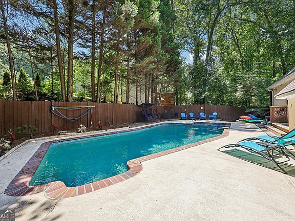 2nd image of 4235 Heather Way