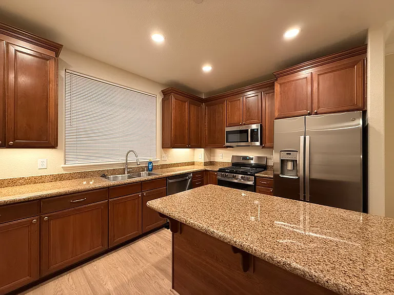 12420 Paradise Creek Ln — Photo 3