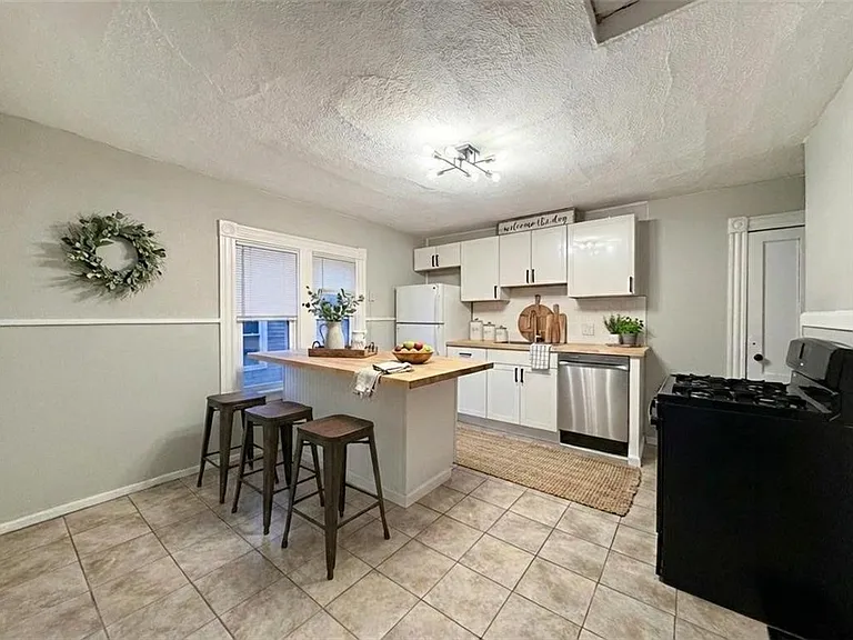 102 Gregory St #2 — Photo 7