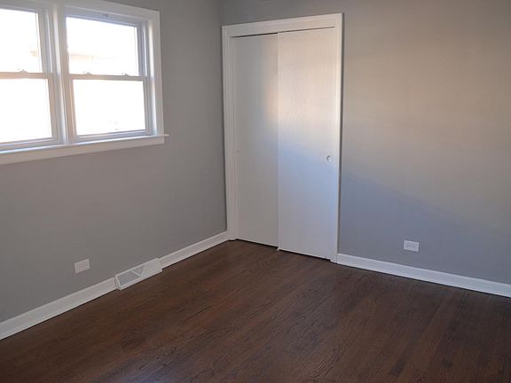 4th image of 5918 S Melvina Ave