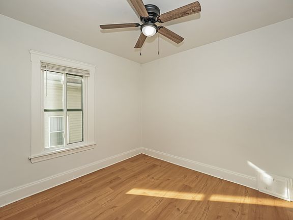 5th image of 10325 Joan Ave #1