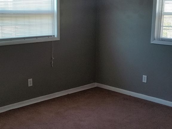 3rd image of 4732 Franklin Ave