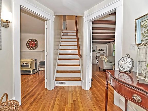 5th image of 29 Concord St
