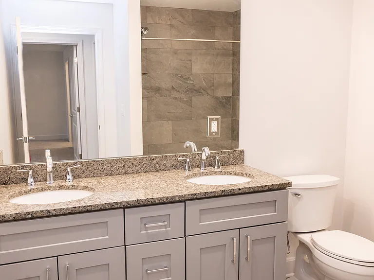 2304 | Bathroom 2304 | Bathroom