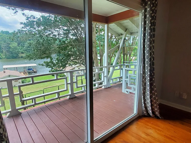 1807 Lakeshore Dr #C — Photo 8
