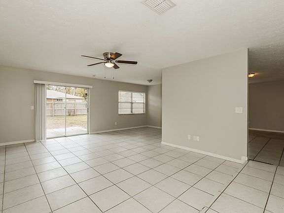 4th image of 3222 Las Brisas Dr
