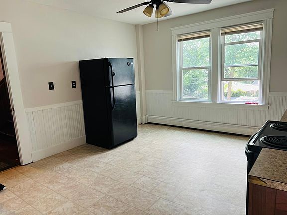 4th image of 3 Linwood Ave Unit 2