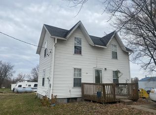 709 E 4th St, Kidder, MO 64649