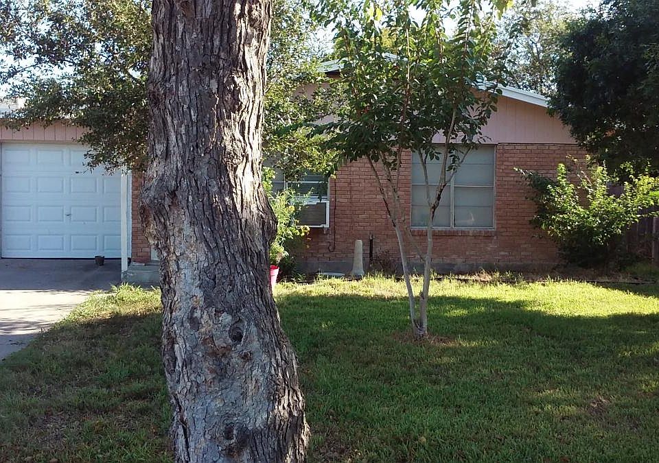 1st image of 4026 Bradford Dr