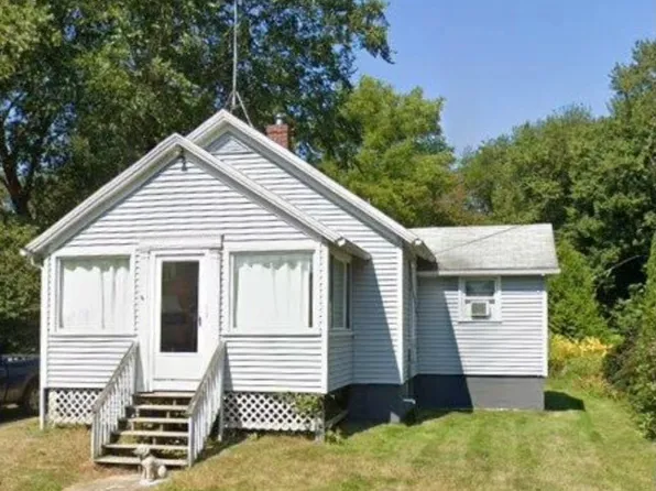 54 Village Street, Deep River, CT 06417