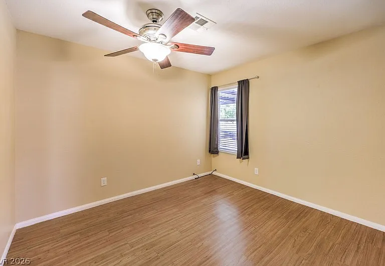 532 Mona Ln — Photo 21