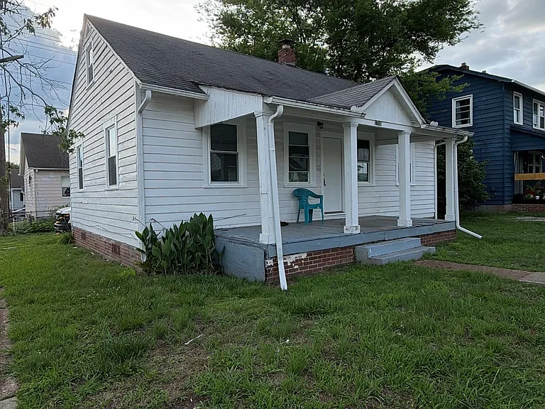 1108 Elliston St — Photo 13