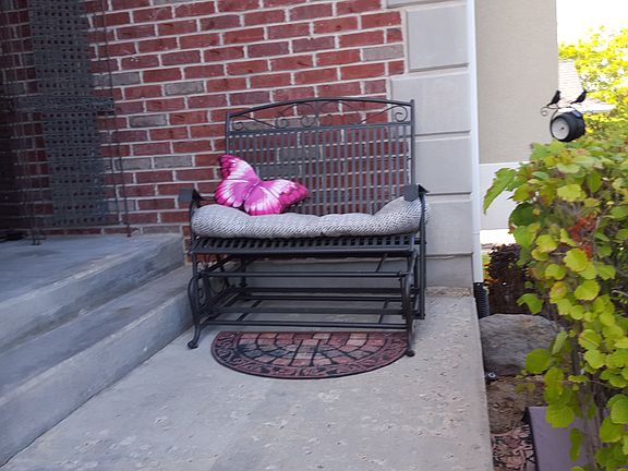 Large porch - glider bench 