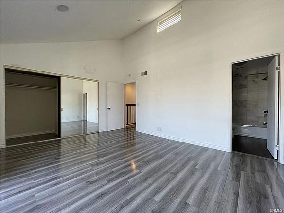 4th image of 720 S Marengo Ave #720