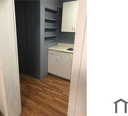 3rd image of 1215 Hancock St APT 2
