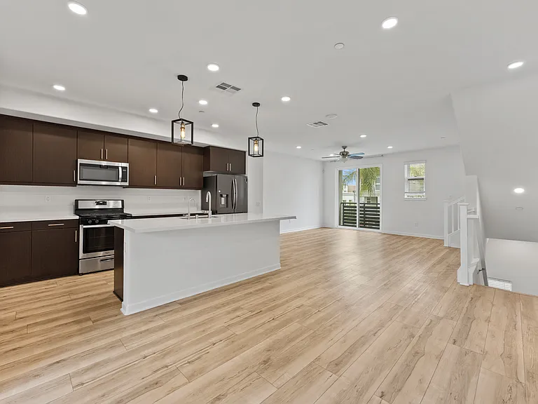 11011 Skyglow Dr — Photo 12
