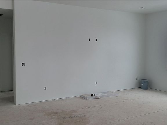 3rd image of 1123 7th Avenue NE
