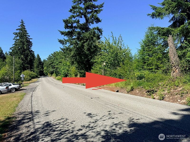 4th image of 2721 158th Avenue SW