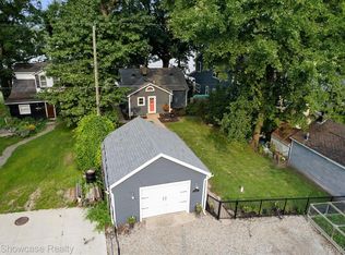 4440 Clifford Rd, Brighton, MI 48116