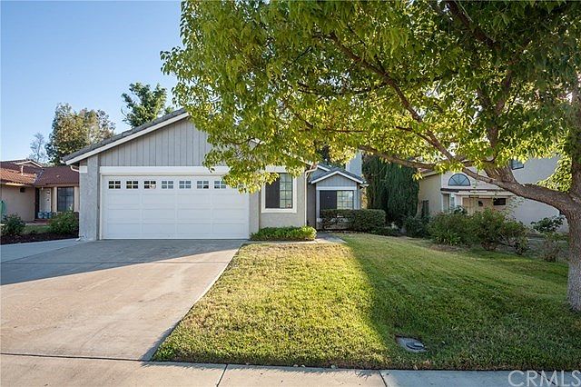 1st image of 27065 Rainbow Creek Dr