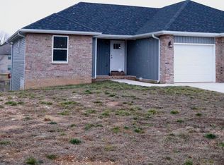 4377 N Toby Avenue, Springfield, MO 65803