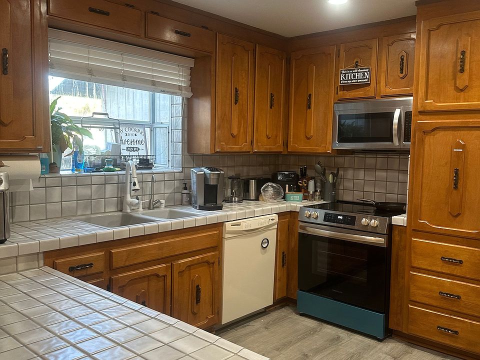 Back is the dinning room