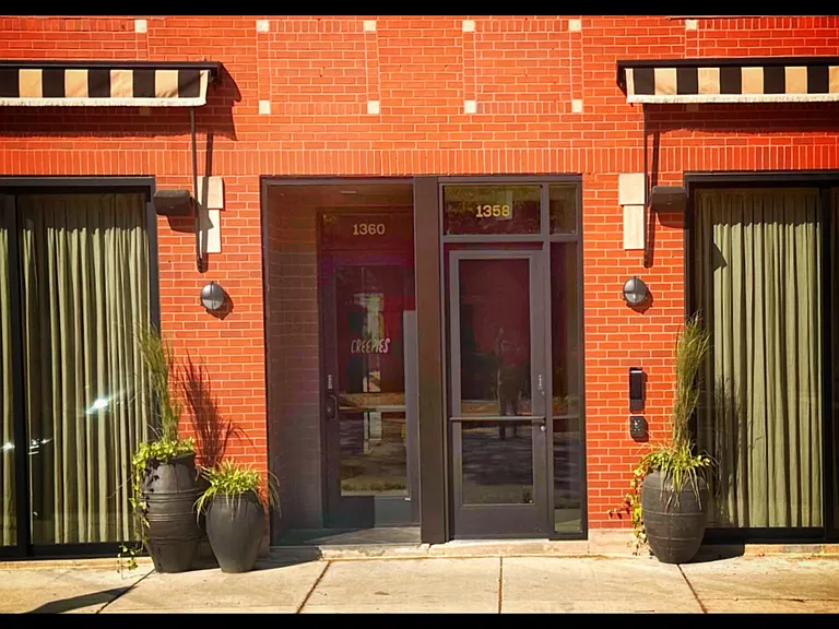 1358 W Randolph St — Photo 3
