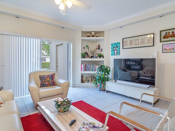 4th image of 58 Simonton Cir #58