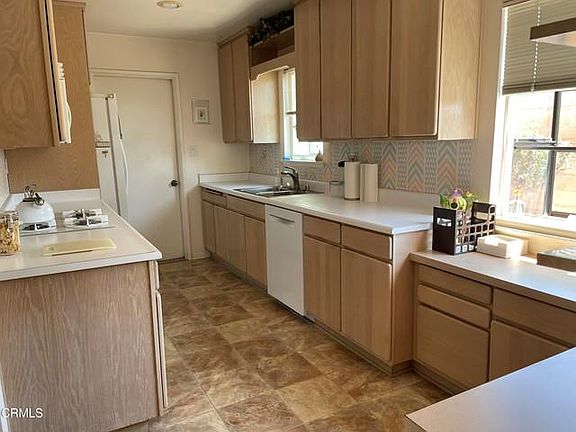 4th image of 1155 Milligan Dr