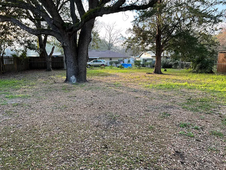1300 SW 76th Dr — Photo 16