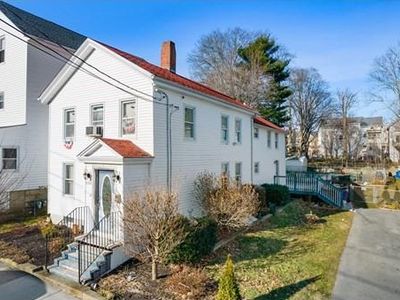 650 Cherry St, Fall River, MA, 02720