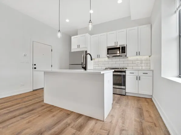 2219 N Hamilton Ave, Chicago, IL