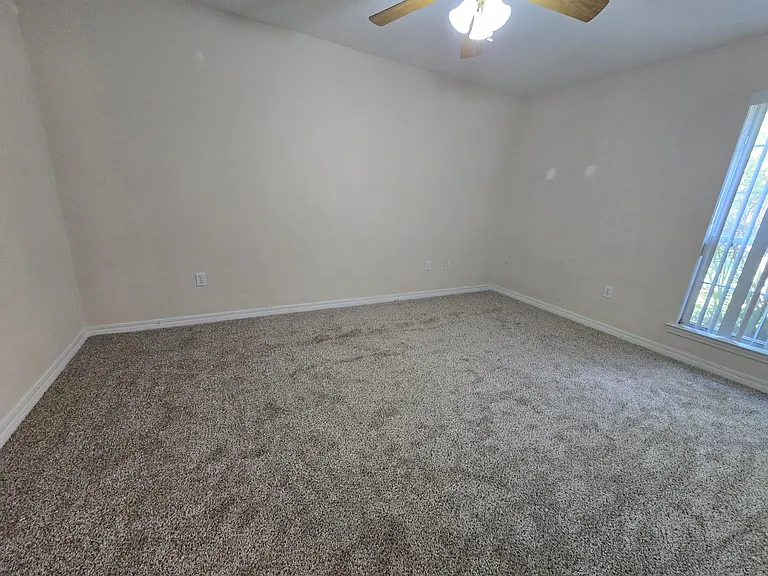 4219 Spindlewick Dr — Photo 26