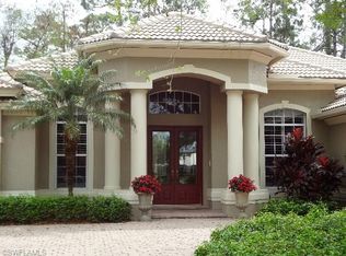 1607 Manchester Ct, Naples, FL 34109