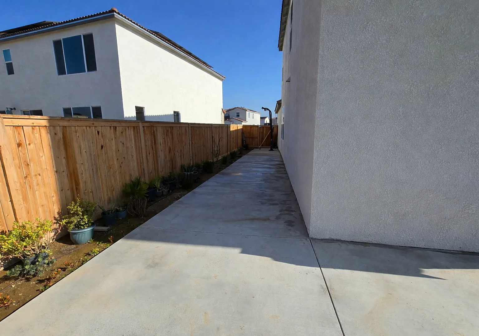 Brand New 5 Bedroom Home in Gossamer Grove! — Photo 3