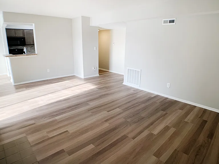 Steeplechase Apartments — Photo 47