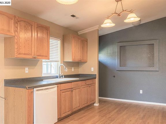 5th image of 719 Boda Ln #100