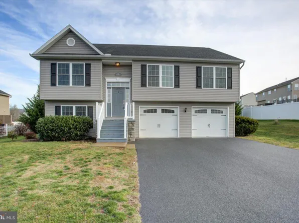 11358 Viking Ave, Waynesboro, PA 17268