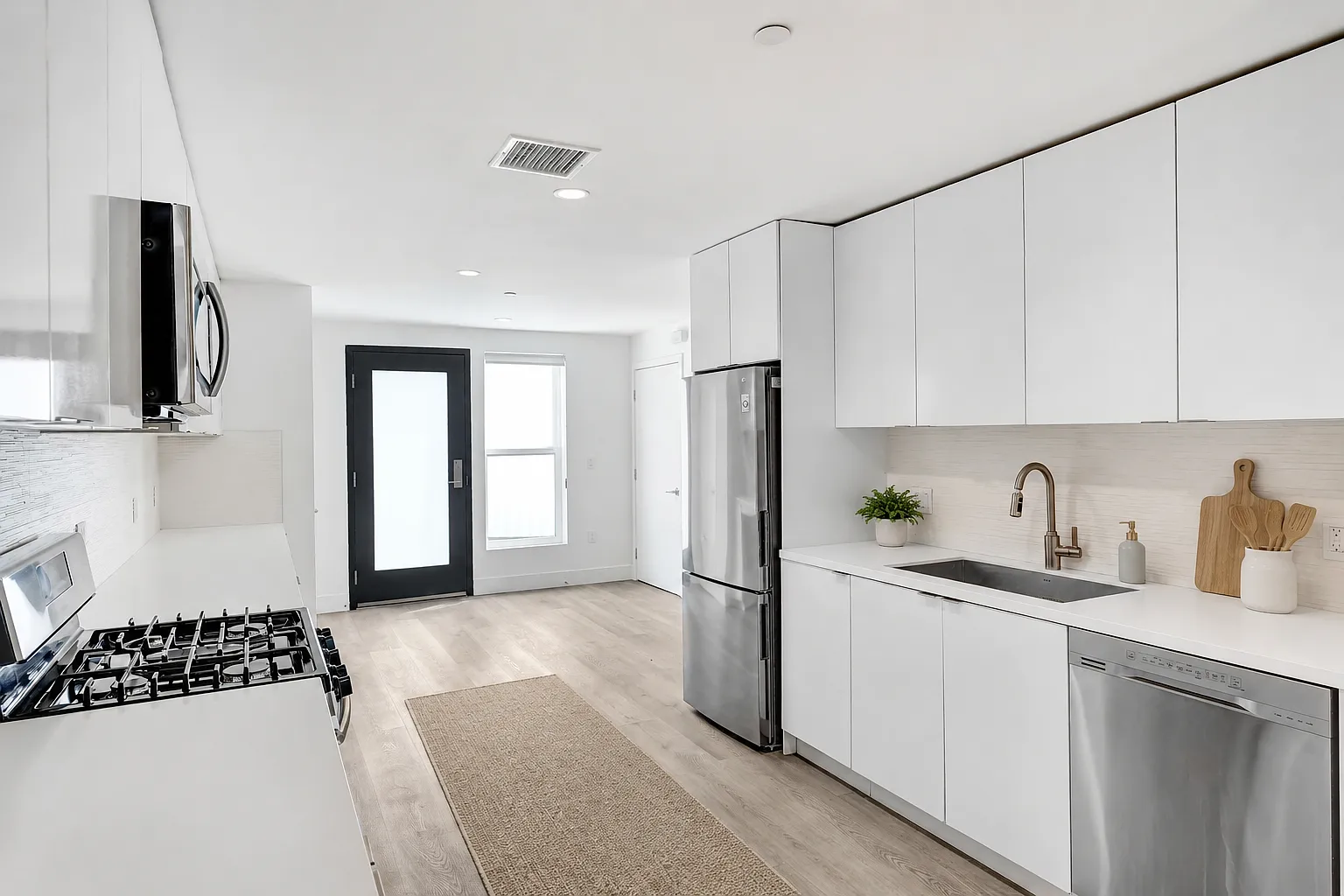 Studio, 922 sqft, $2,538 — Photo 4