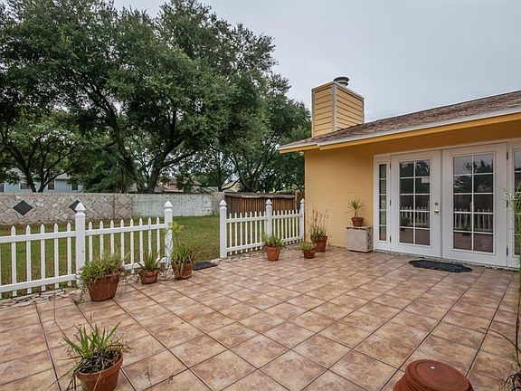 2nd image of 16510 Lonesdale Pl
