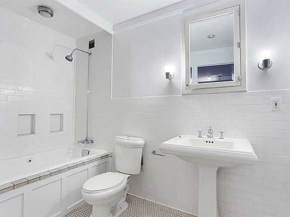 5th image of 240-242 E Houston St #4D