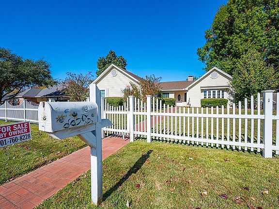 3rd image of 3106 Brittney Ln