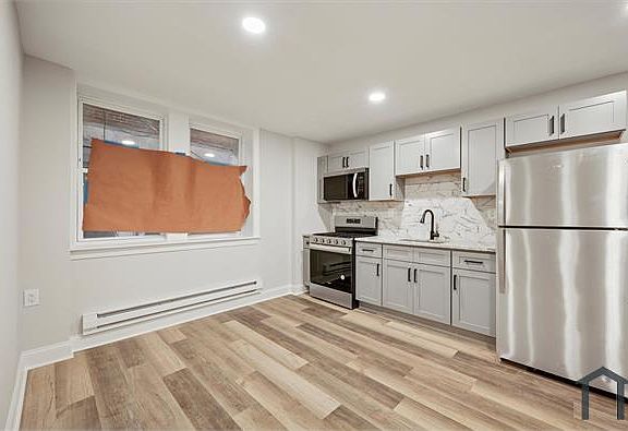 3rd image of 4932 N 12th St Floor 1